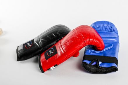 Перчатки для бокса AML CLASSIC снарядные синие