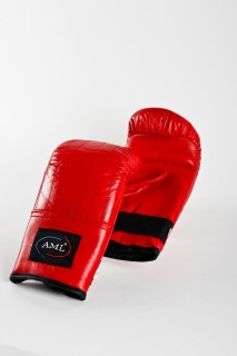 Перчатки для бокса AML CLASSIC снарядные красные